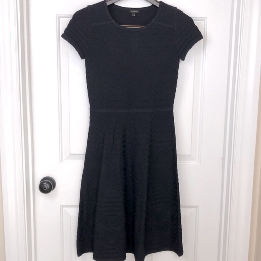 NWT Talbots Fit and Flare Lightweight Sweater Dress Short Sleeve Small Navy